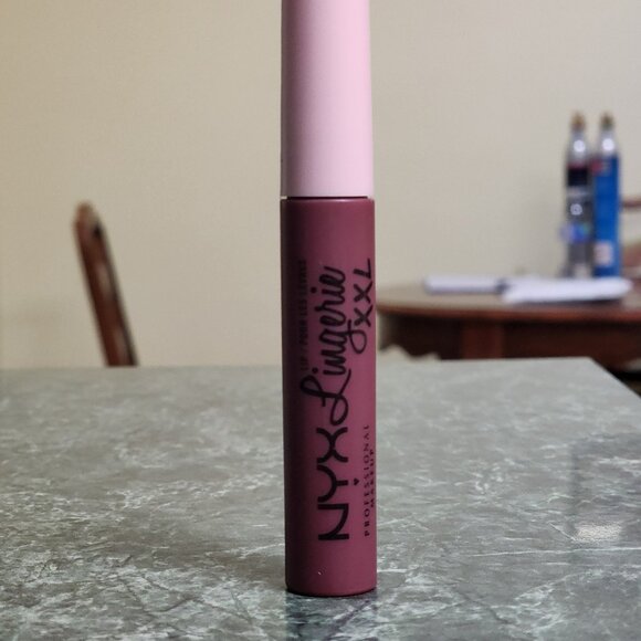 Lip Lingerie XXL Matte Liquid Lipstick (Bust-Ed) - NEW [Full Size] - Picture 1 of 4